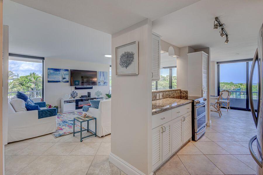 5550 N Ocean Drive 3c