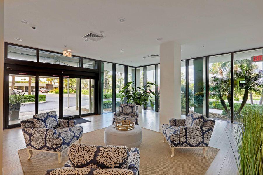 5550 N Ocean Drive 3c