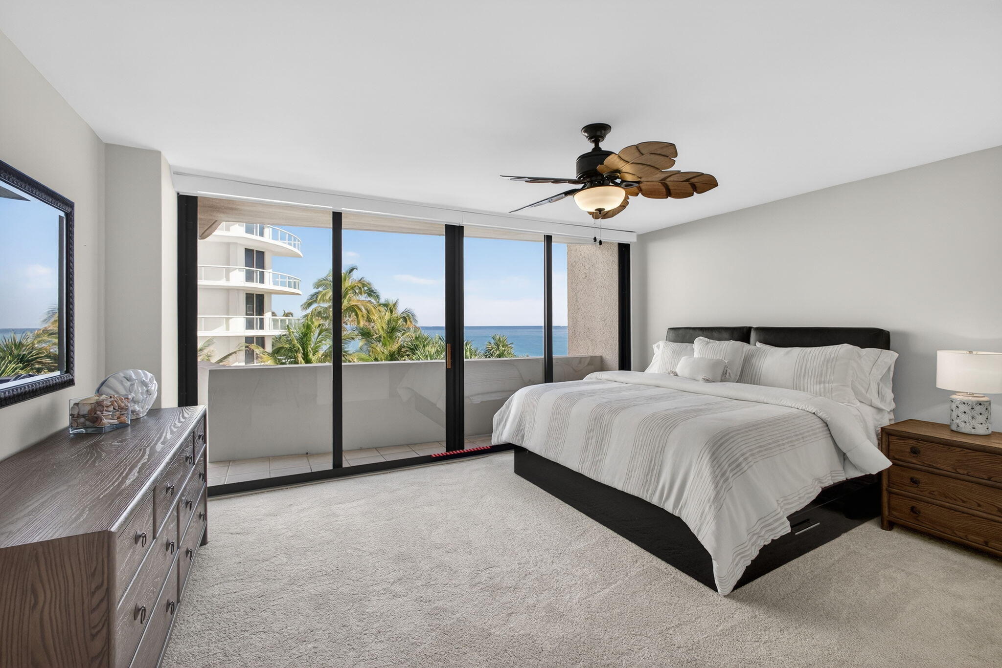 4200 N Ocean Drive 1-406