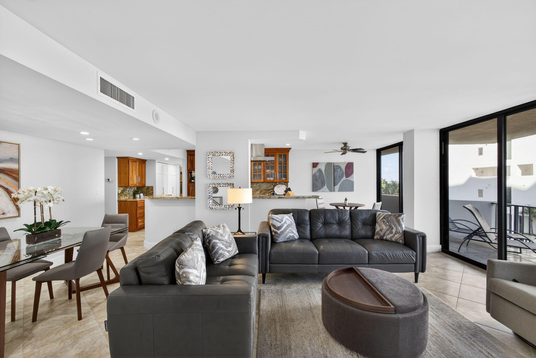 4200 N Ocean Drive 1-406