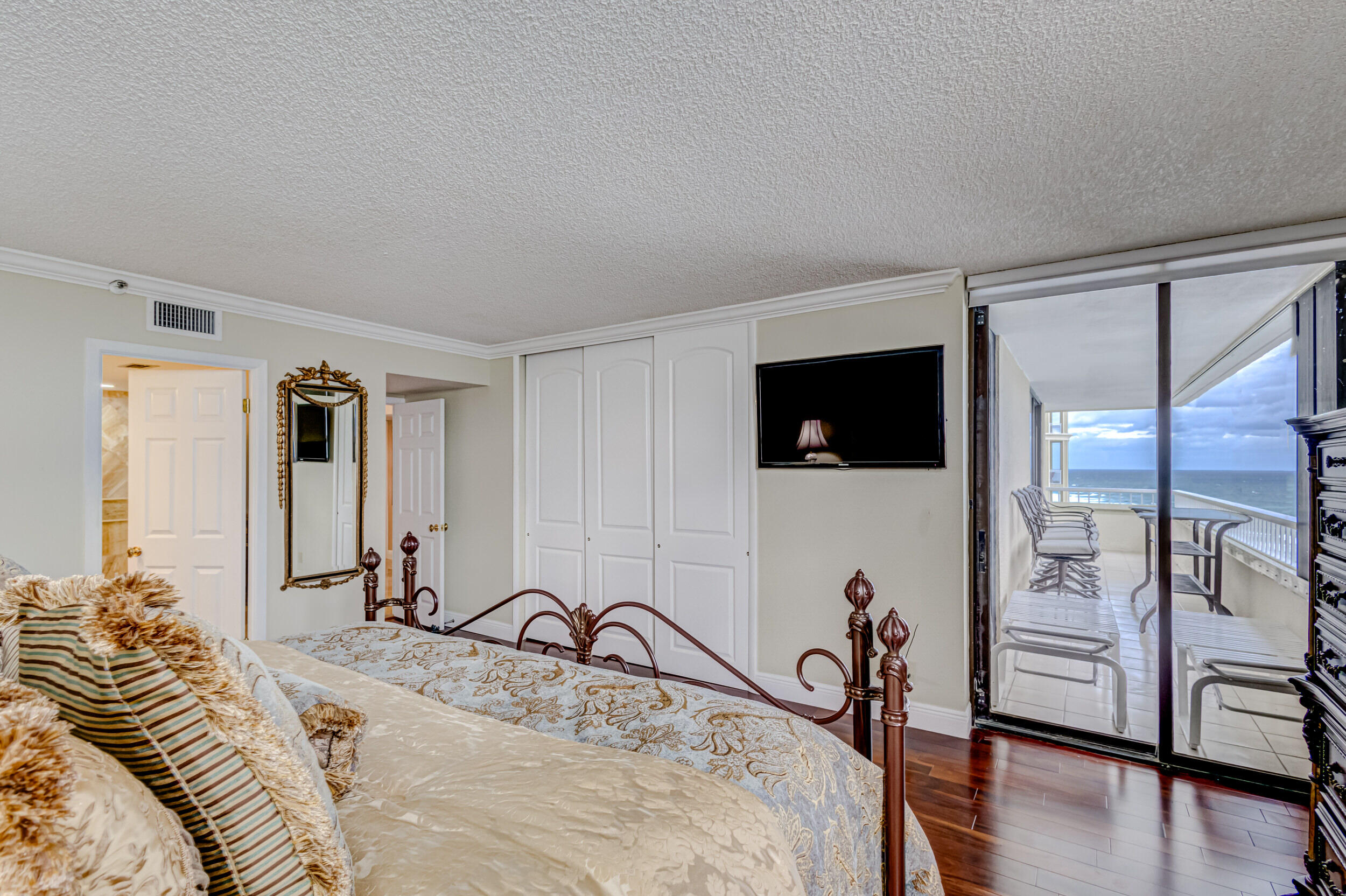 5280 N Ocean Drive 12- B