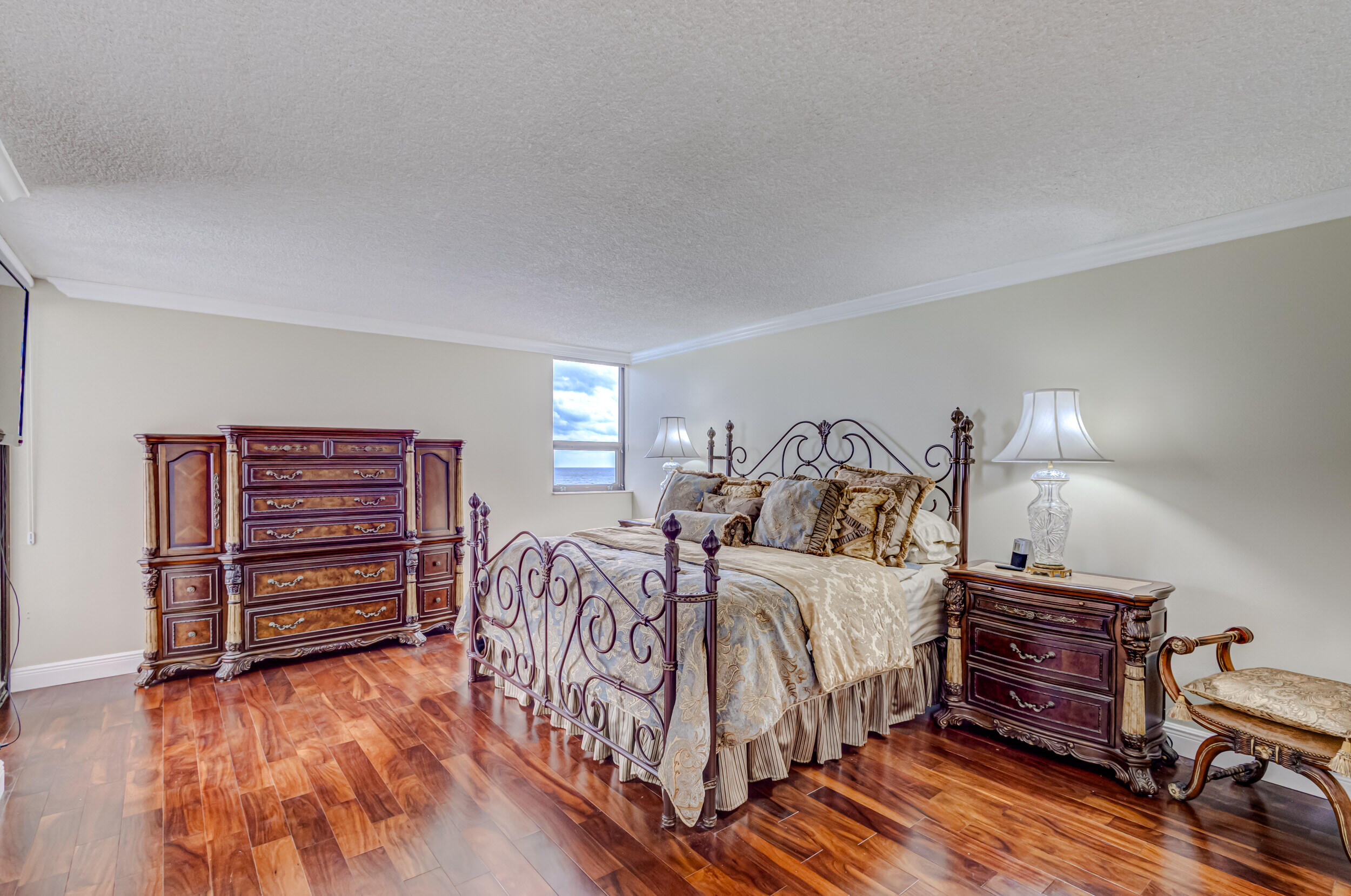 5280 N Ocean Drive 12- B