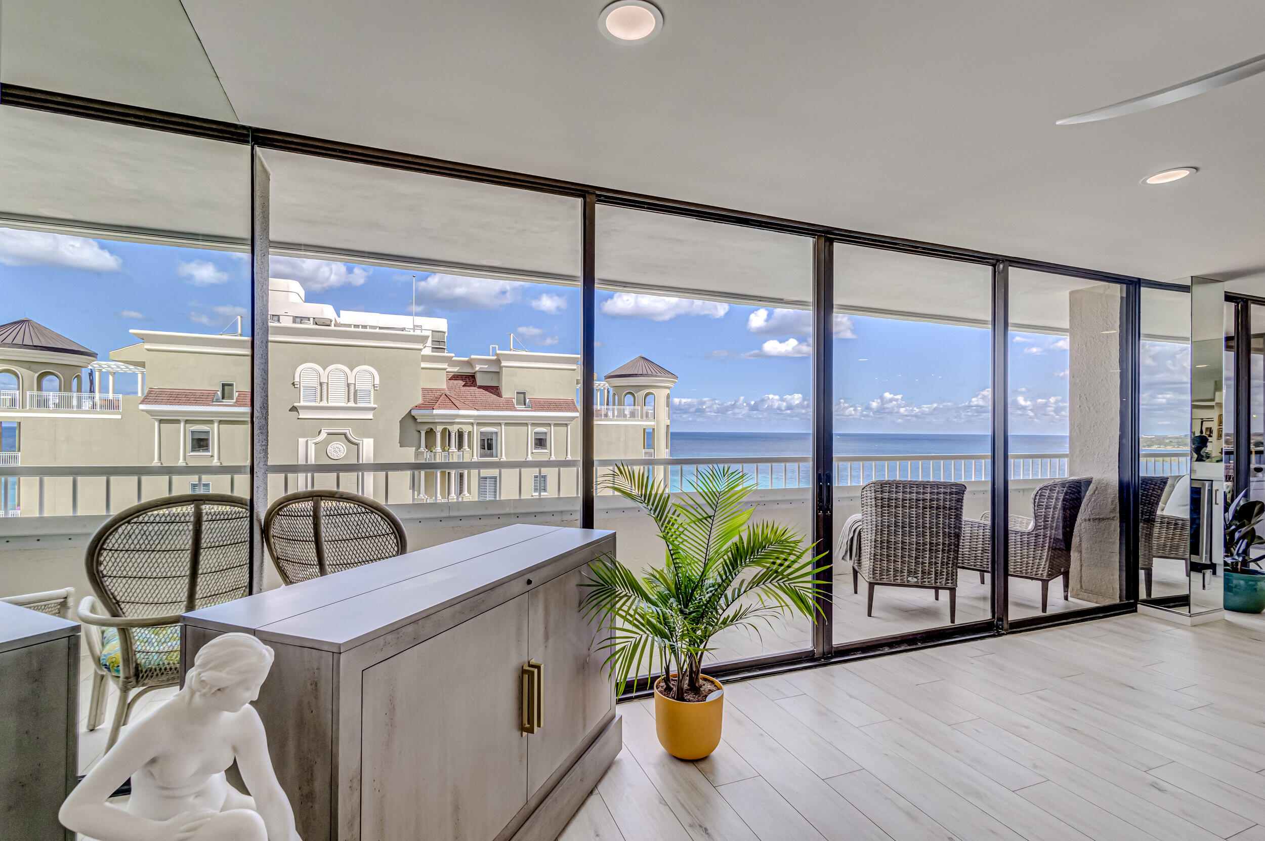 5280 N Ocean Drive 15 C
