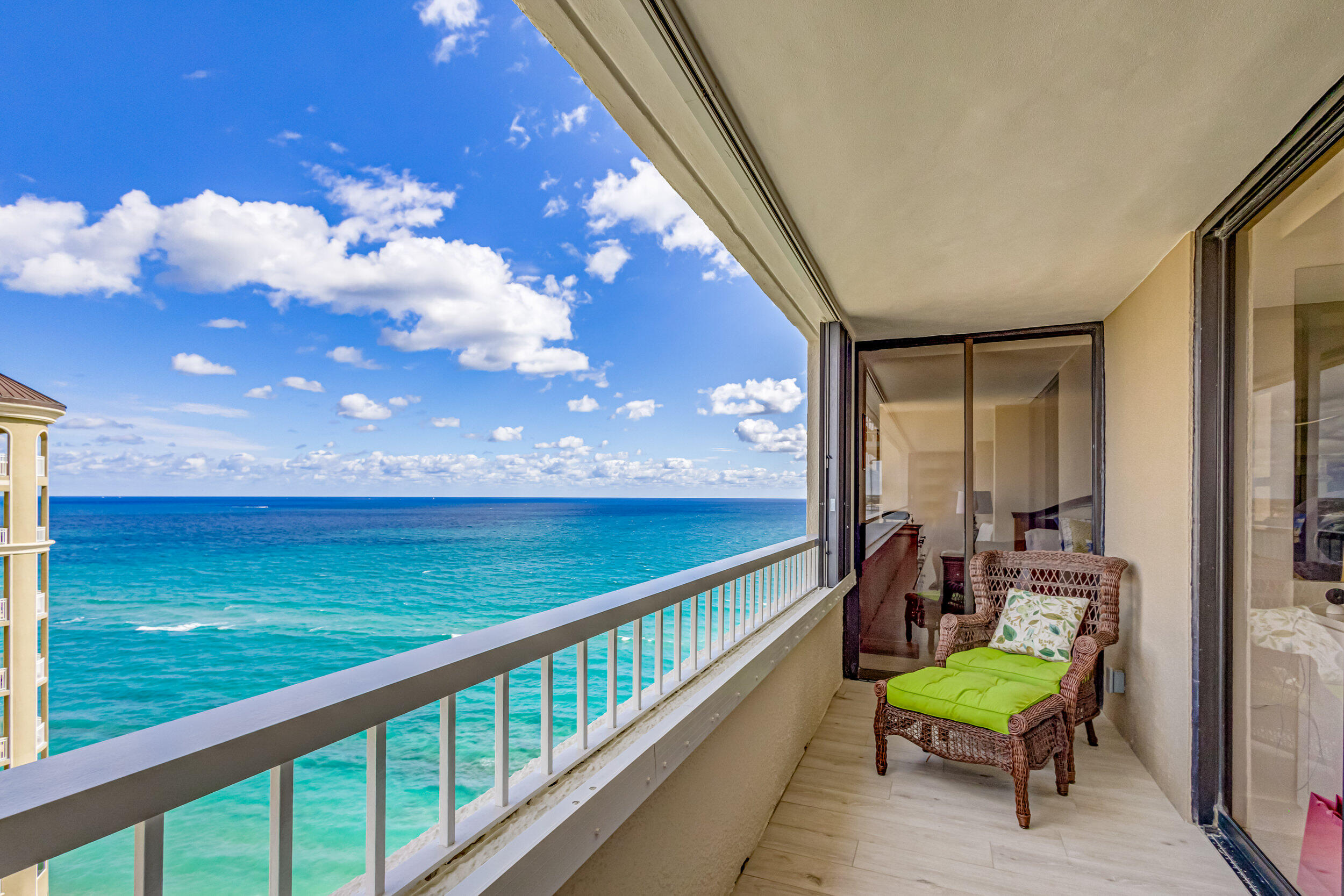 5280 N Ocean Drive 15 C