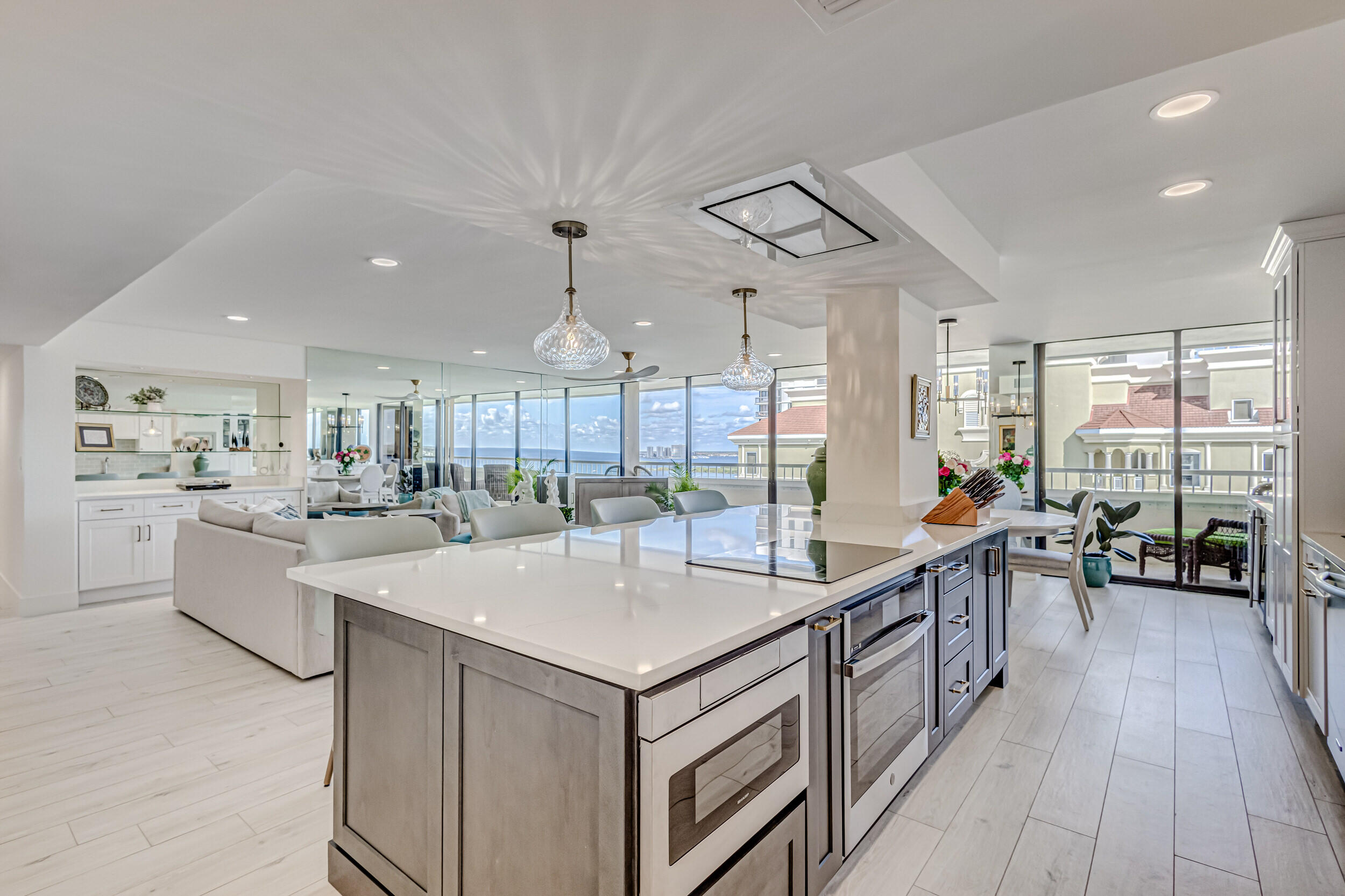 5280 N Ocean Drive 15 C