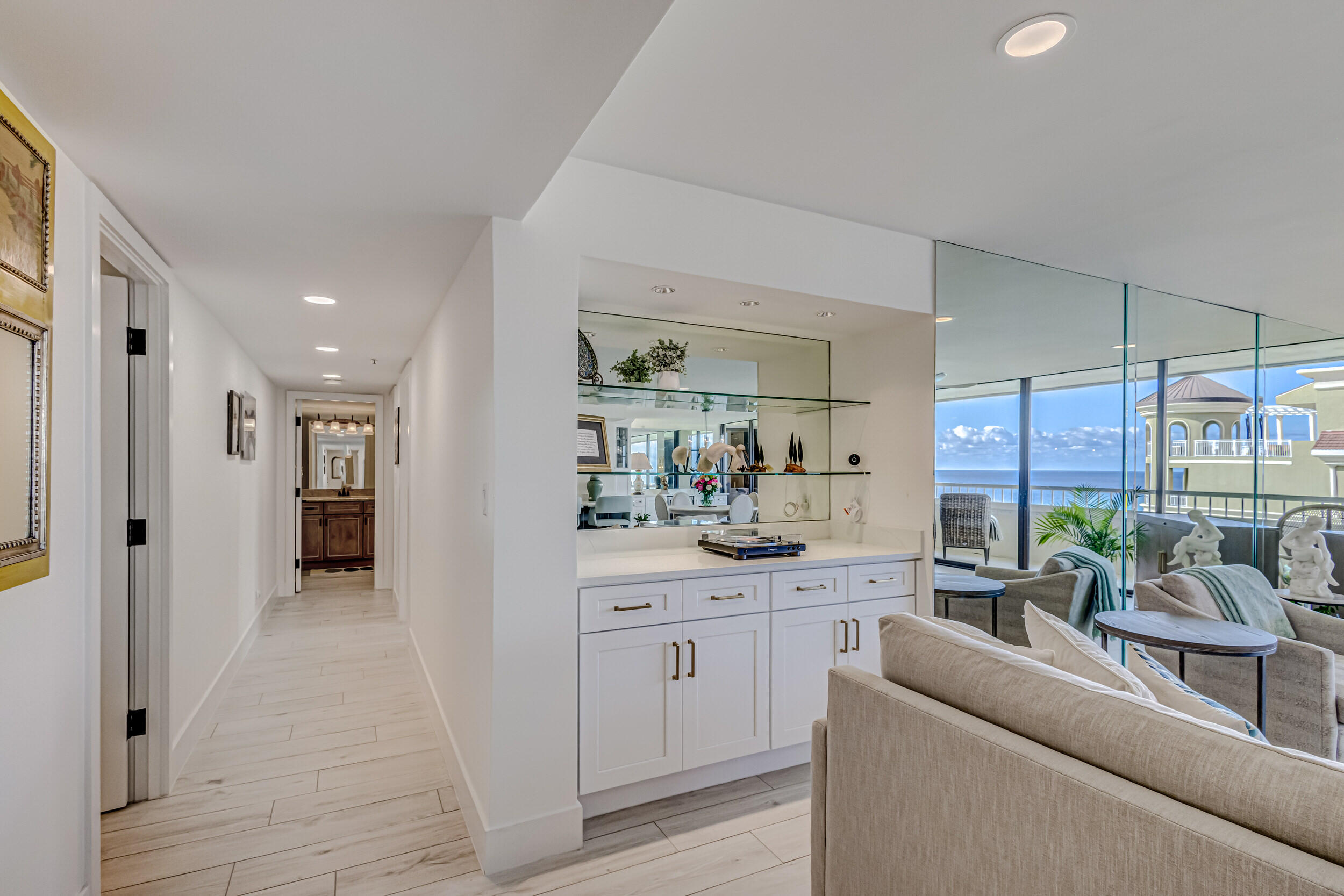 5280 N Ocean Drive 15 C