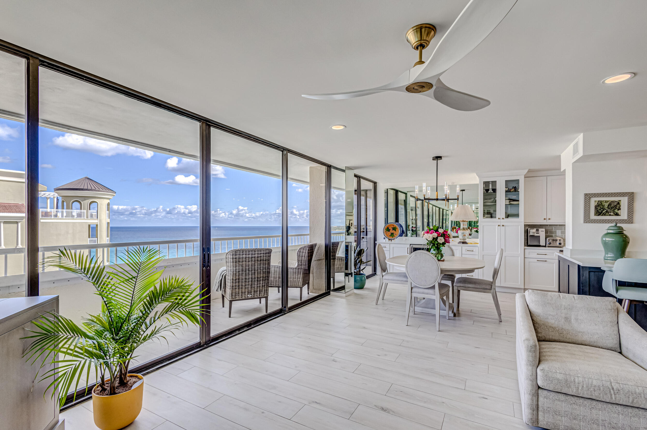 5280 N Ocean Drive 15 C