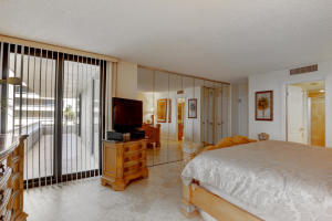 5540 N Ocean Drive 1- D