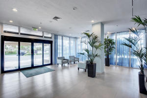 5540 N Ocean Drive 1- D