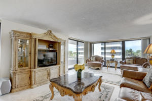 5540 N Ocean Drive 1- D