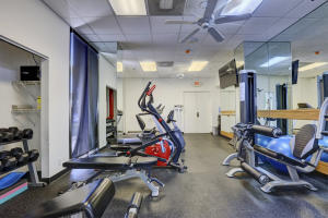 5540 N Ocean Drive 1- D