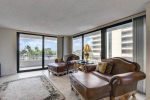5540 N Ocean Drive 1- D