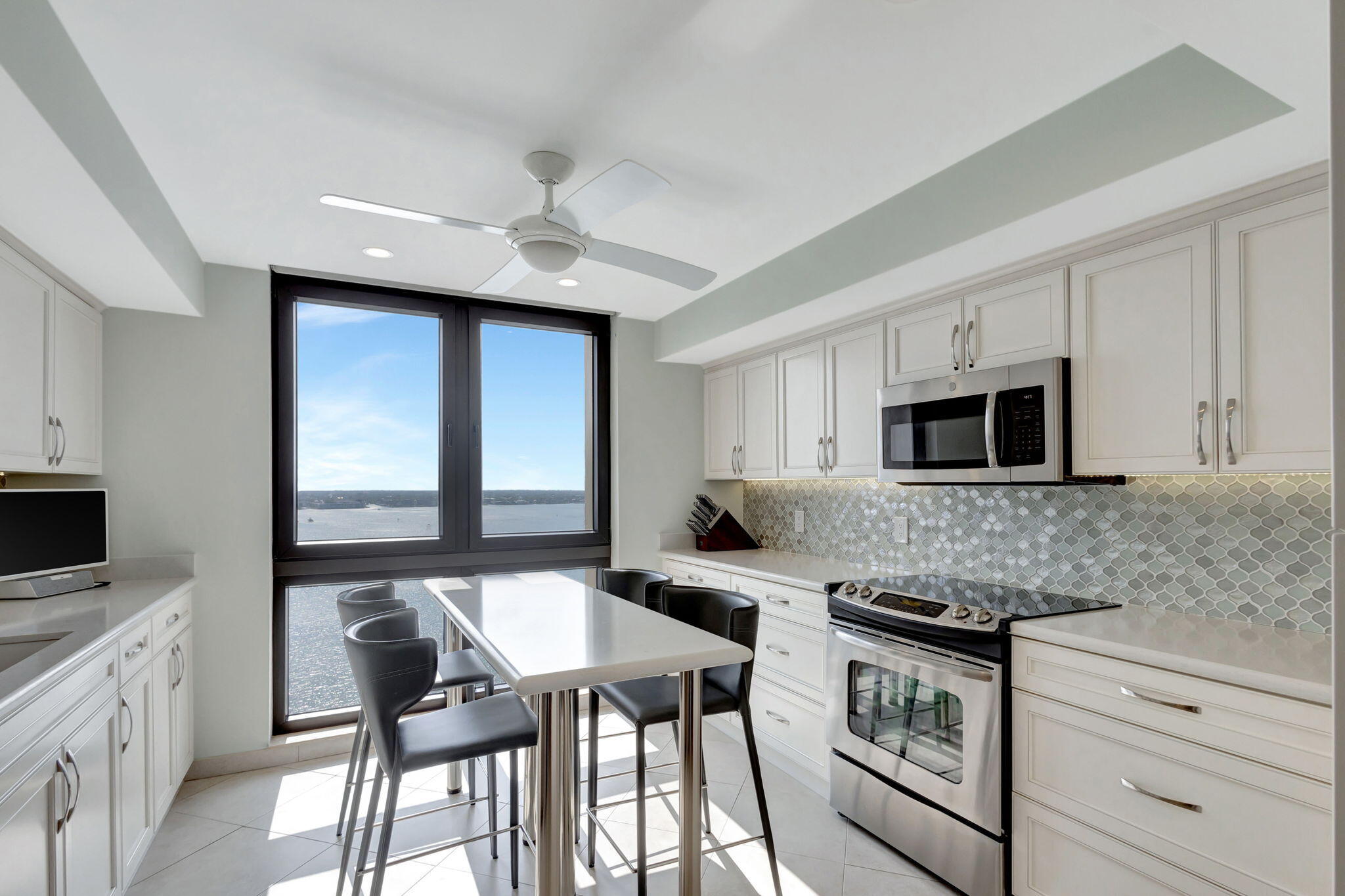 5380 N Ocean Drive 18 G