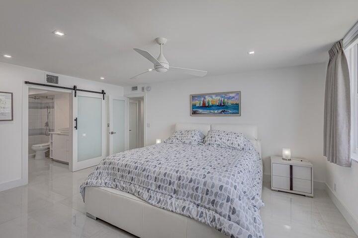 5440 N Ocean Drive 1104