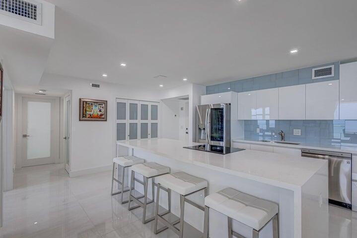 5440 N Ocean Drive 1104