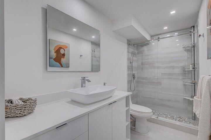 5440 N Ocean Drive 1104