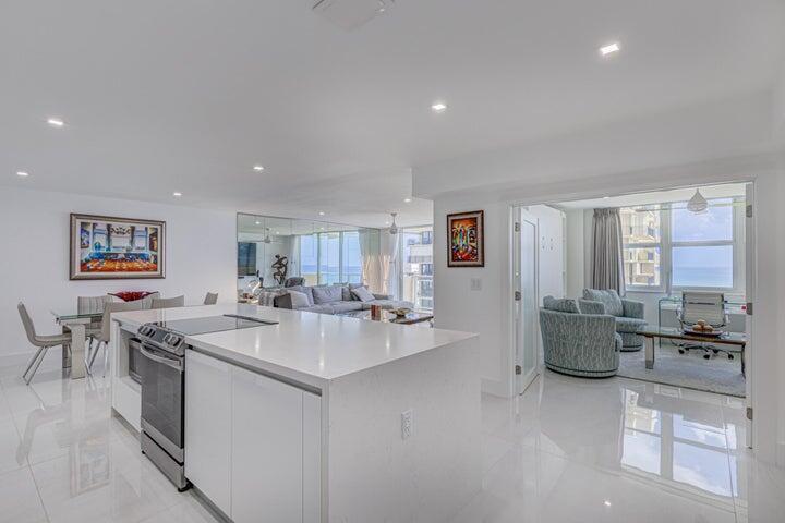 5440 N Ocean Drive 1104