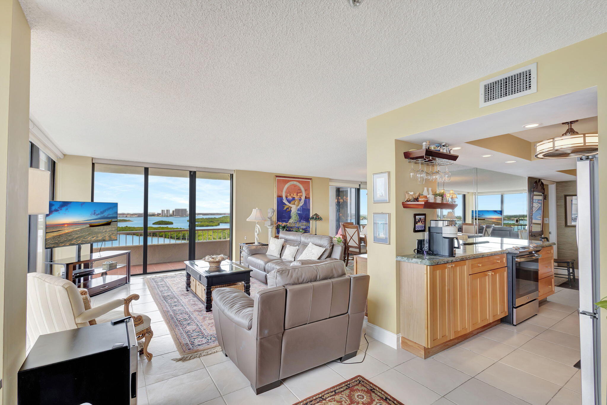 5510 N Ocean Drive 14 -D