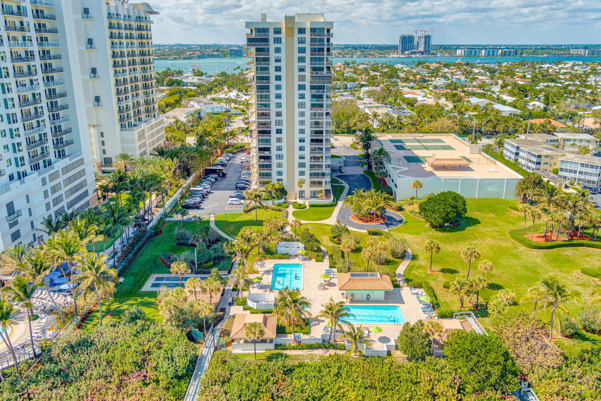 3400 N Ocean Drive 1208