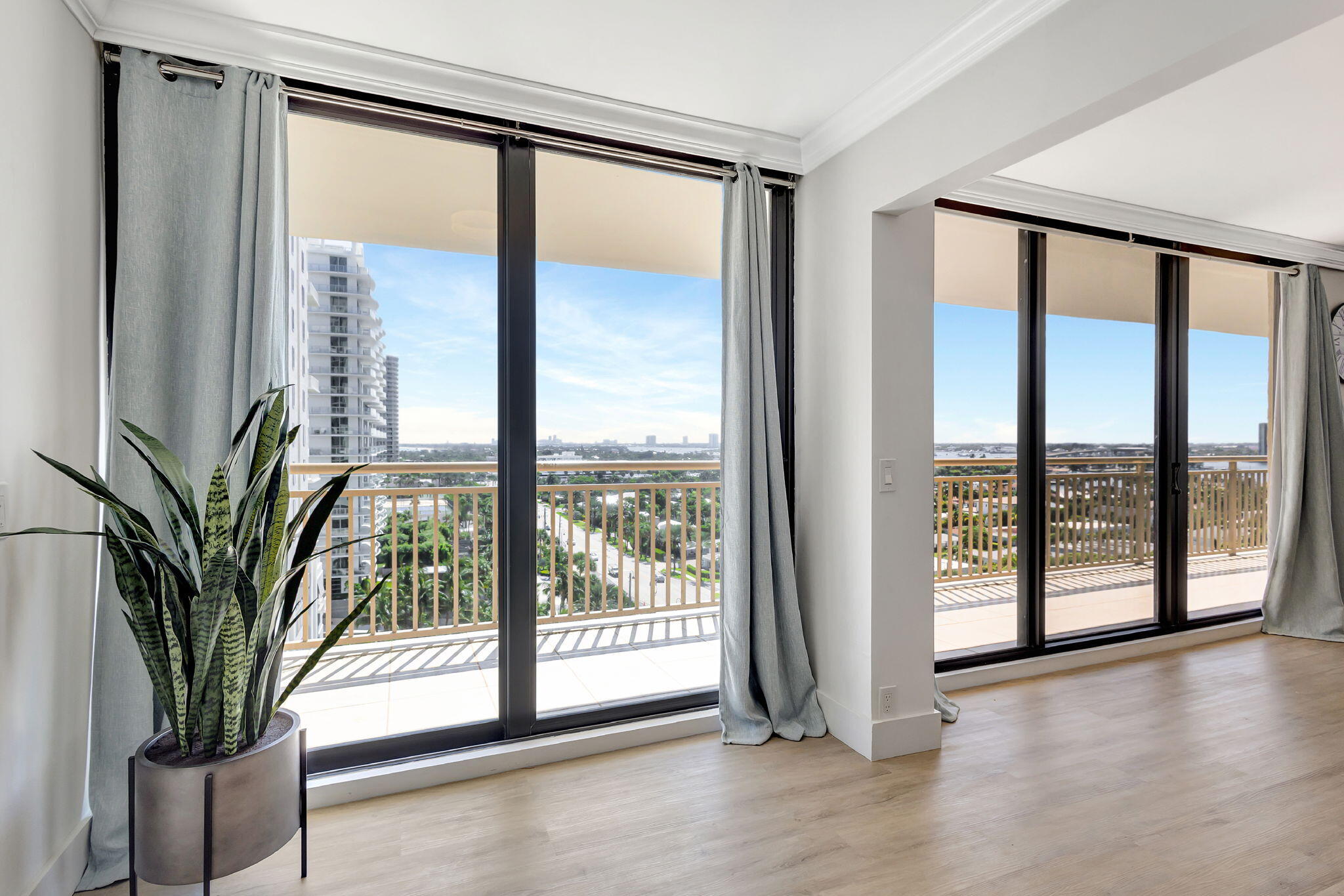 3400 N Ocean Drive 1208