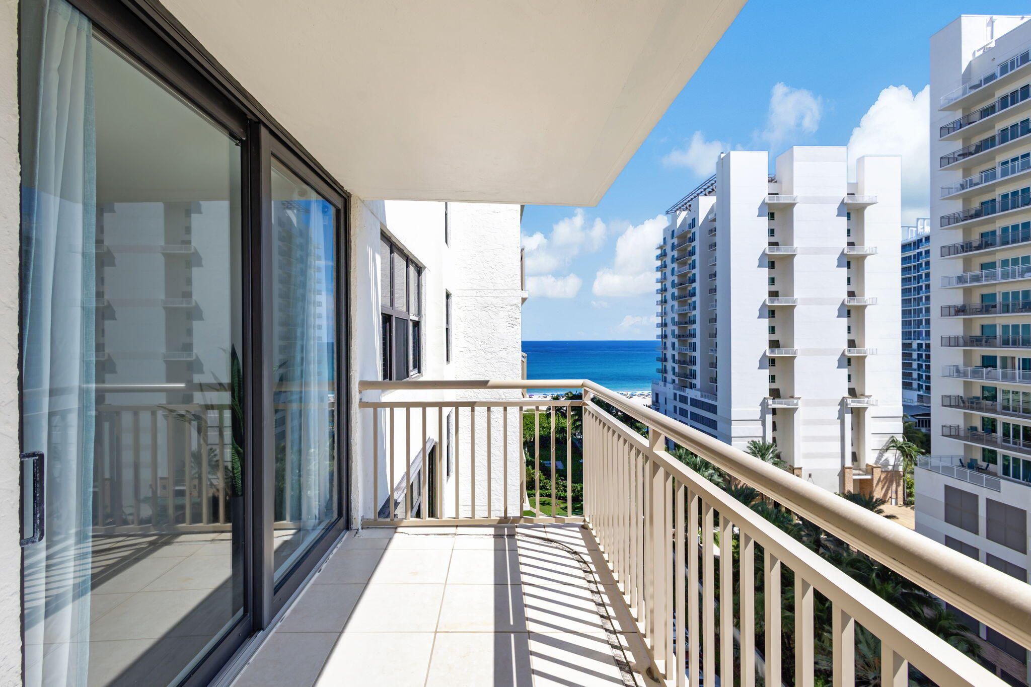 3400 N Ocean Drive 1208
