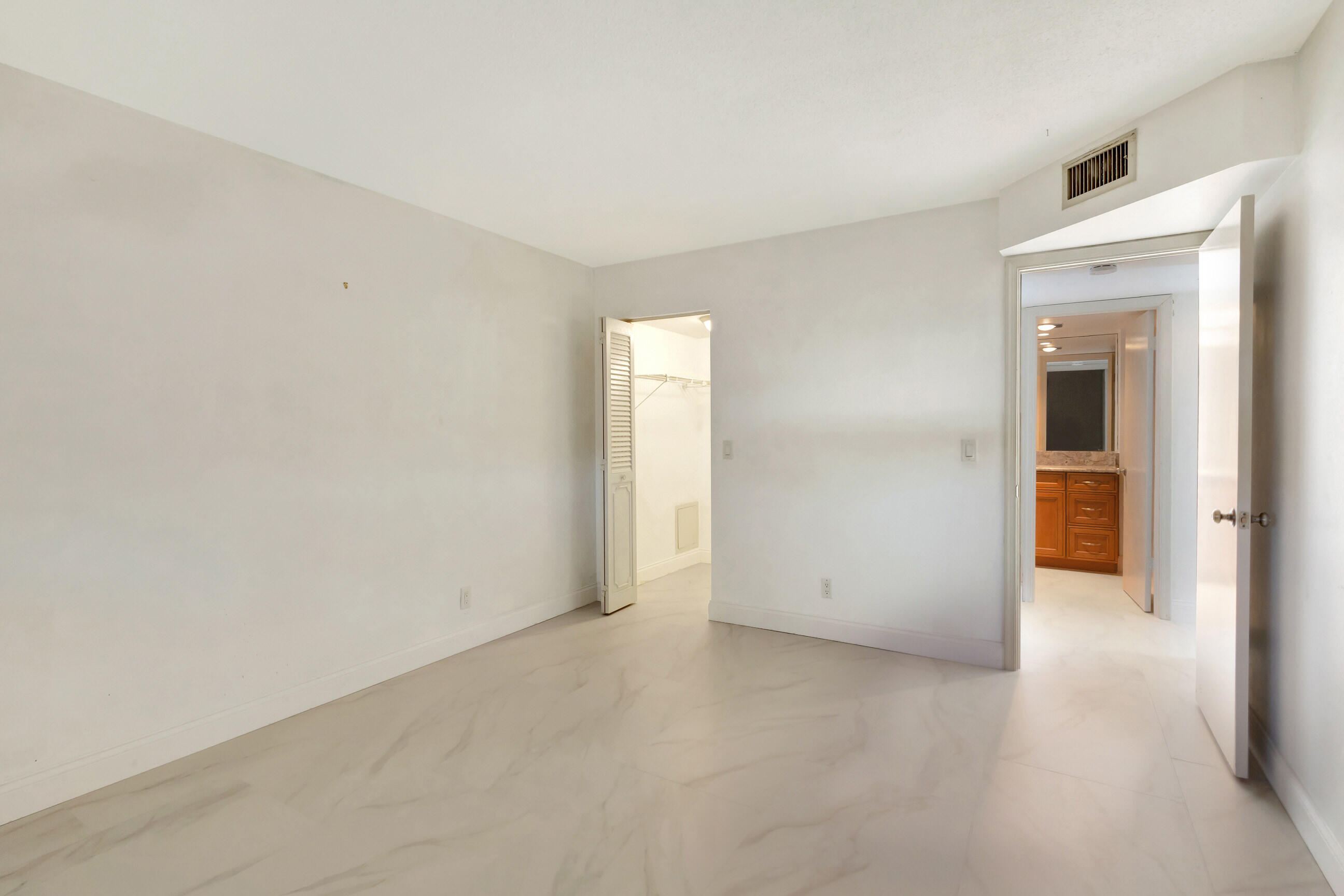 44 Yacht Club Drive 214