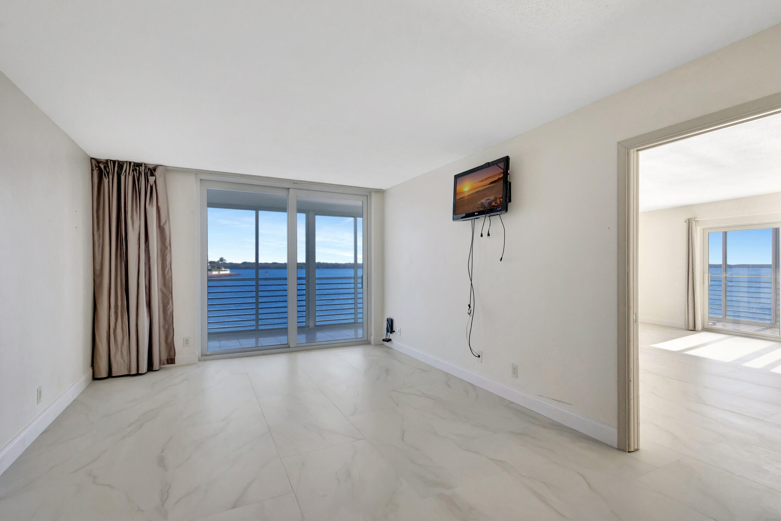 44 Yacht Club Drive 214