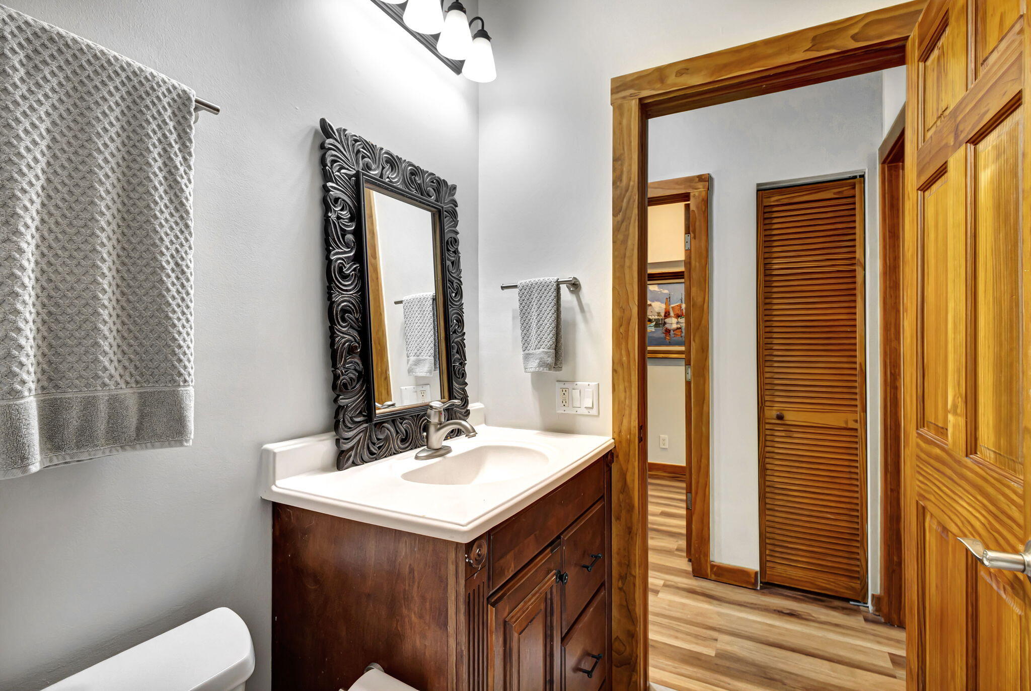 301 E 25th Street