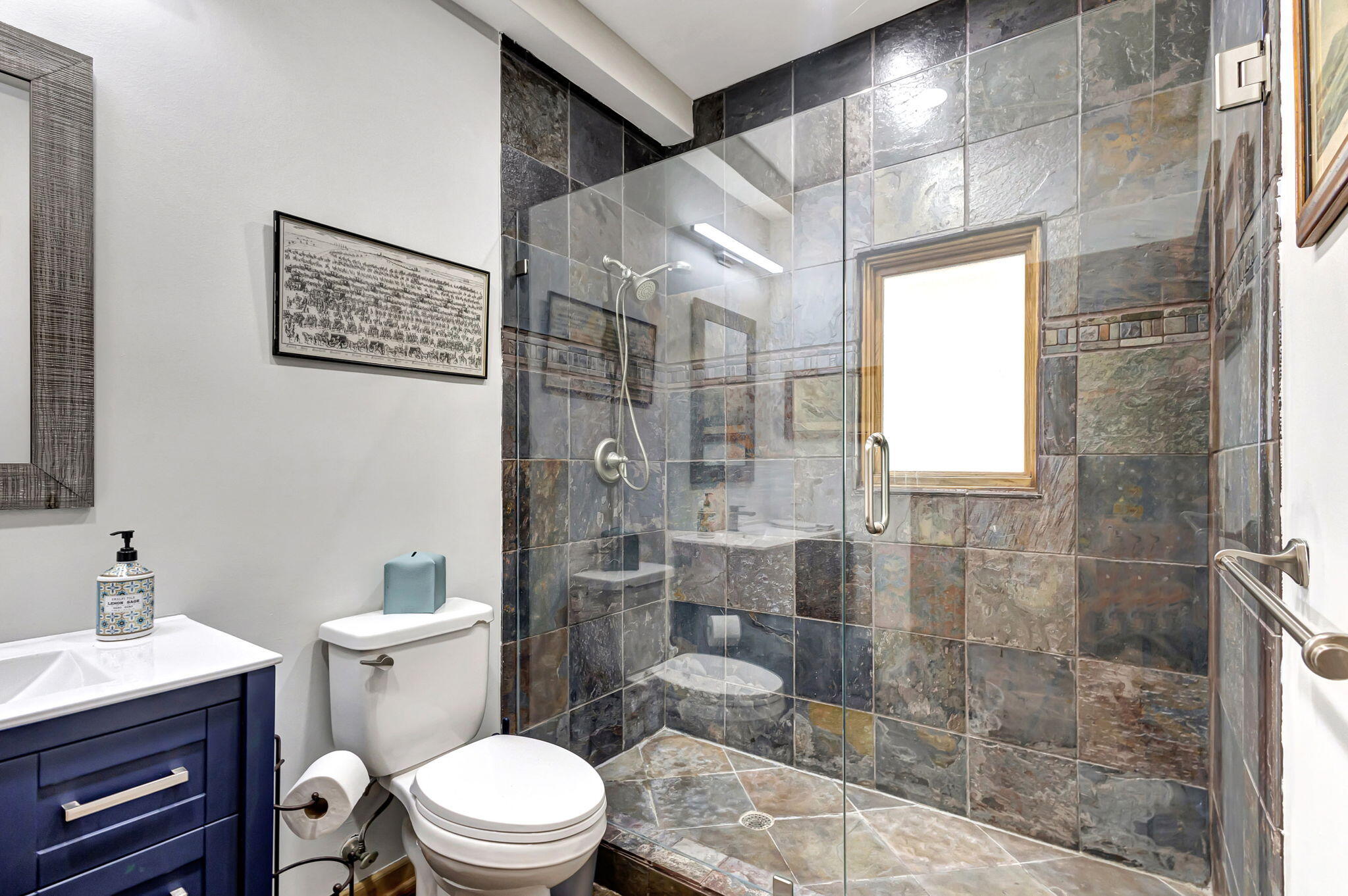301 E 25th Street
