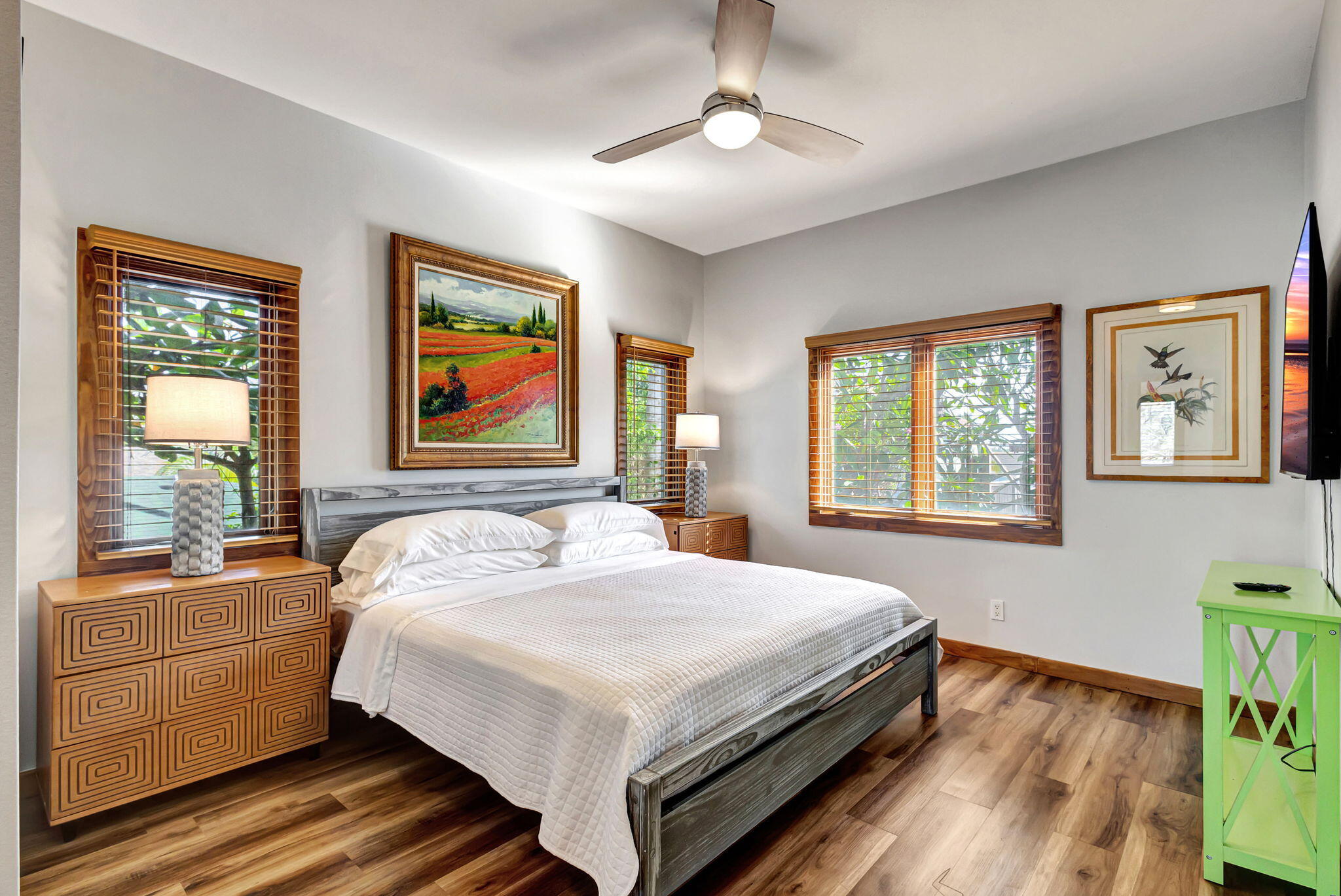 301 E 25th Street