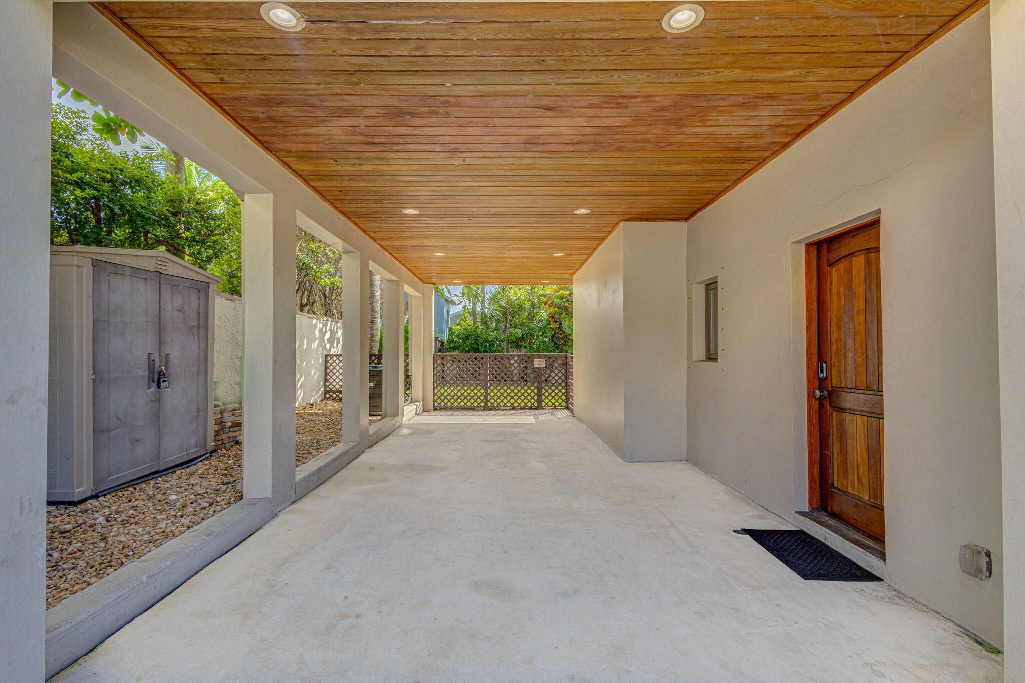 301 E 25th Street
