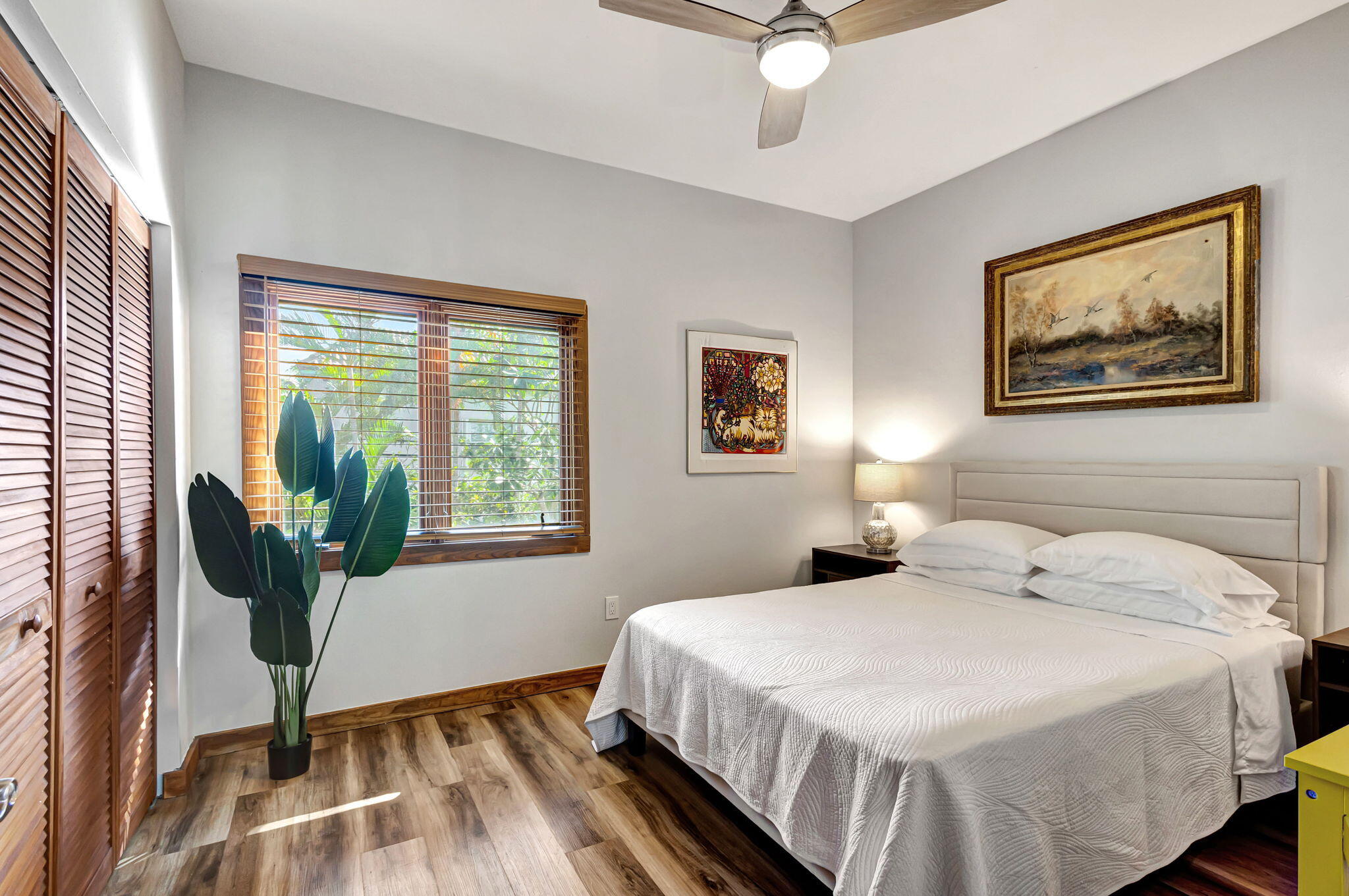 301 E 25th Street