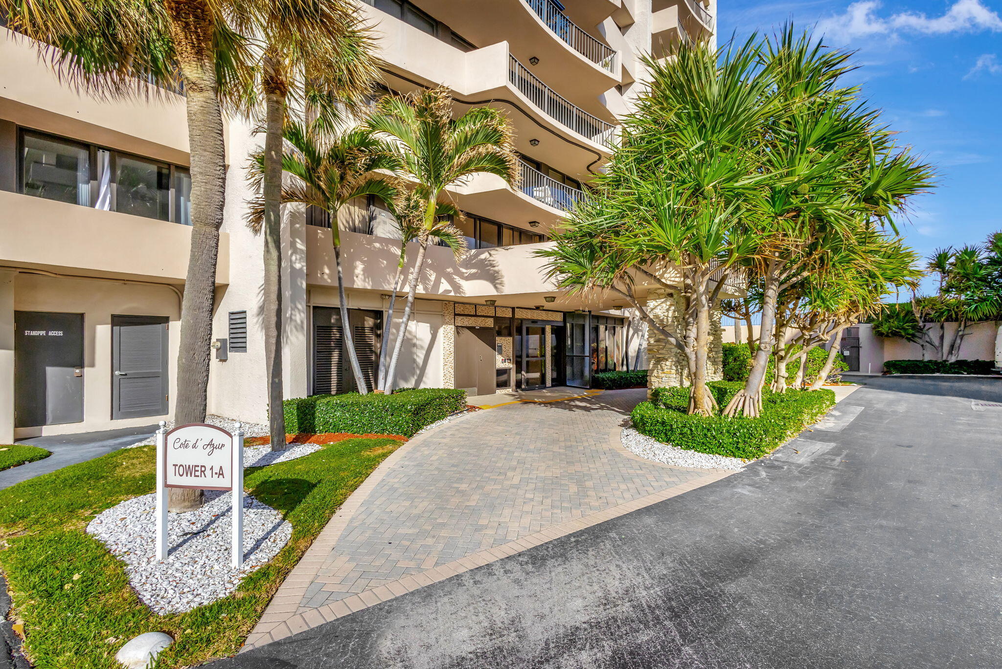 4200 N Ocean Drive 2-1201