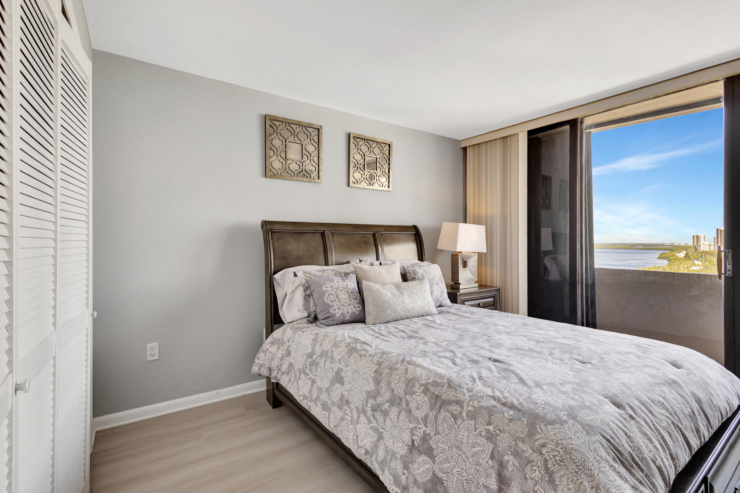 4200 N Ocean Drive 2-1201