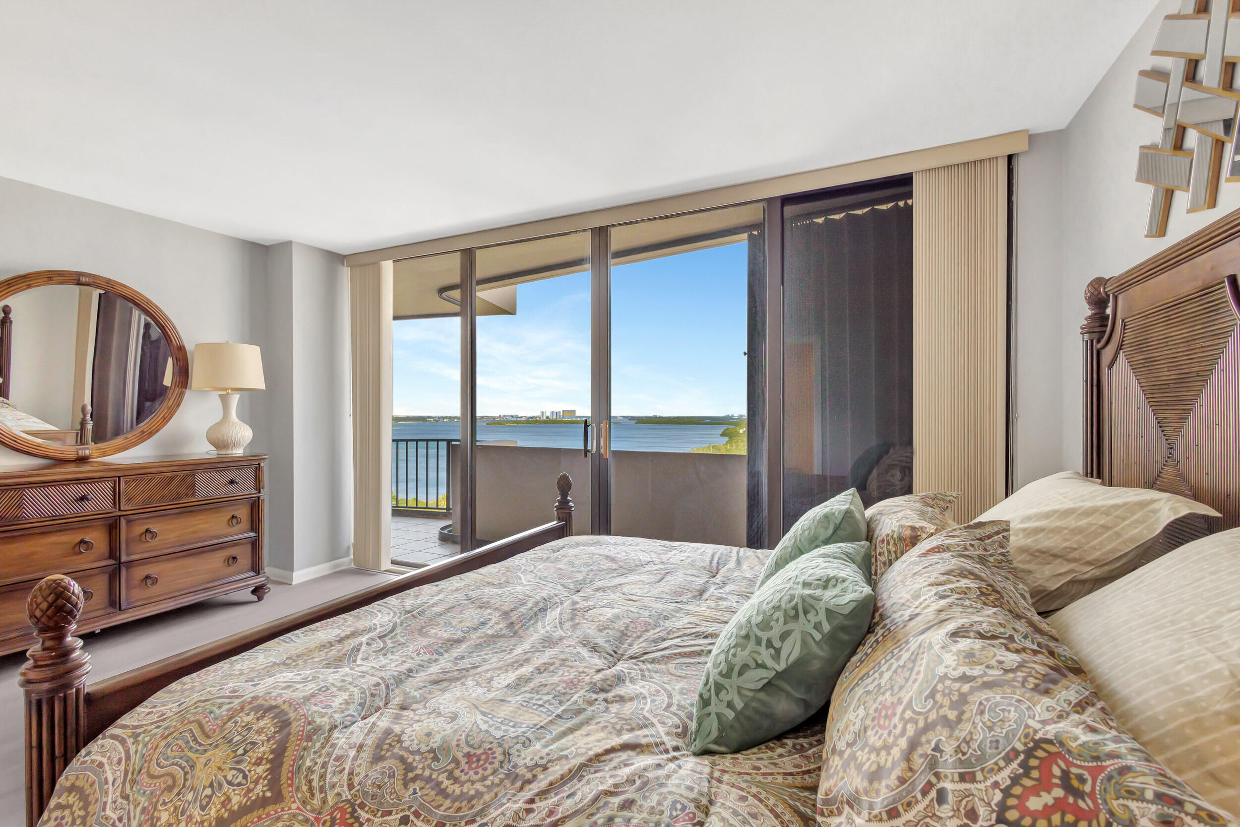4200 N Ocean Drive 2-1201