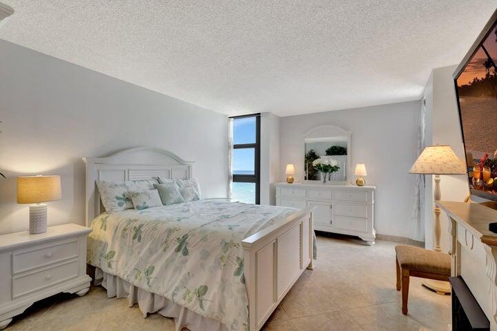5510 N Ocean Drive 6-A