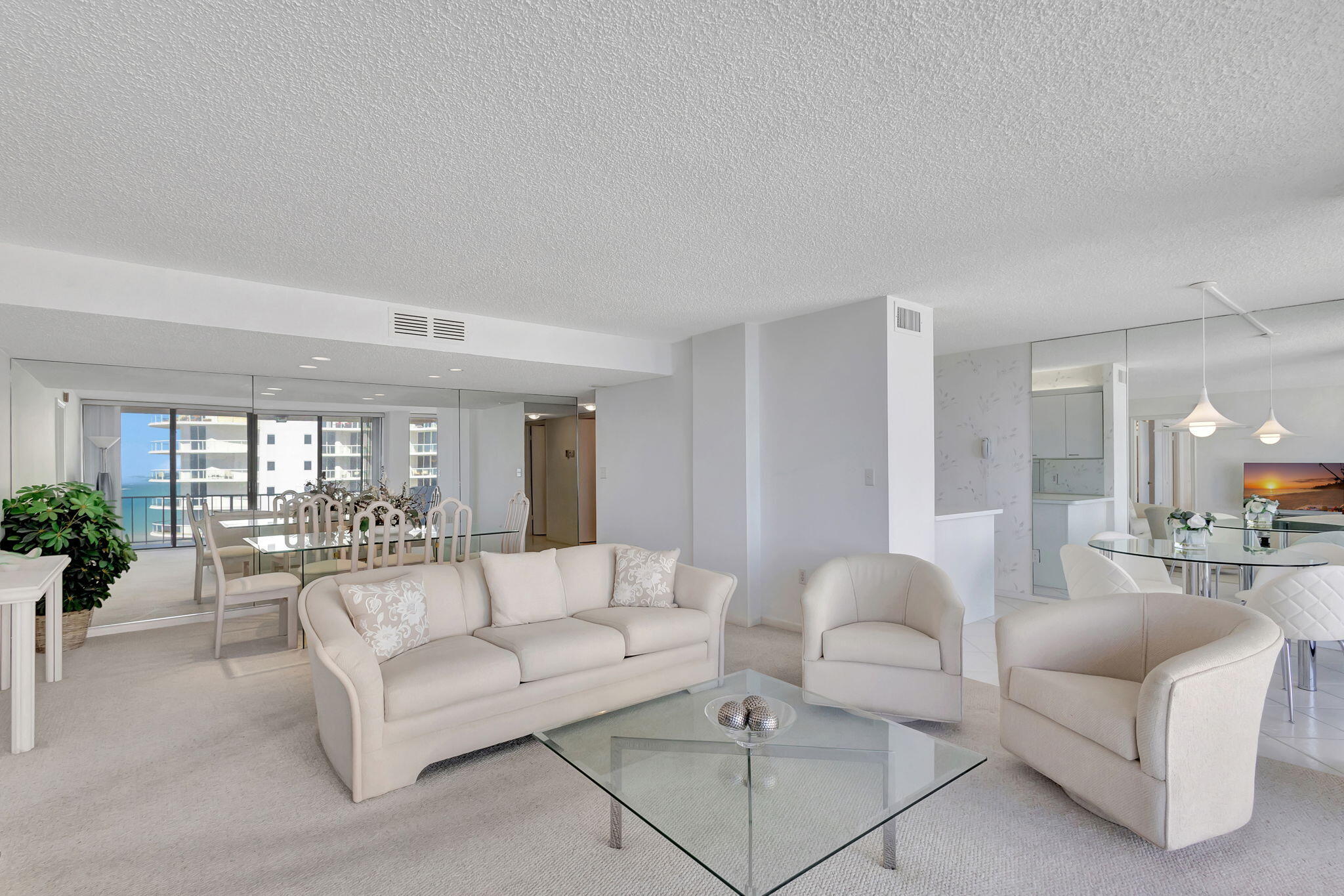 4200 N Ocean Drive 1-1106