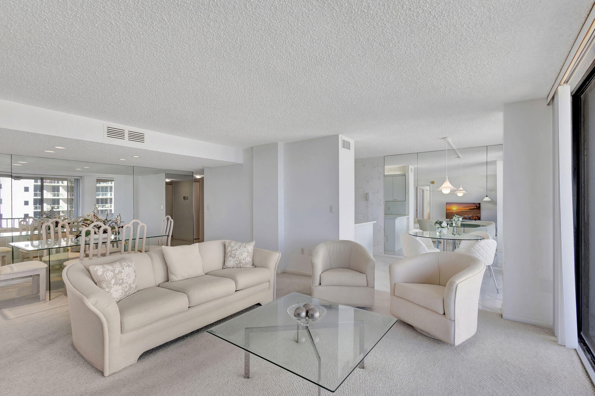 4200 N Ocean Drive 1-1106