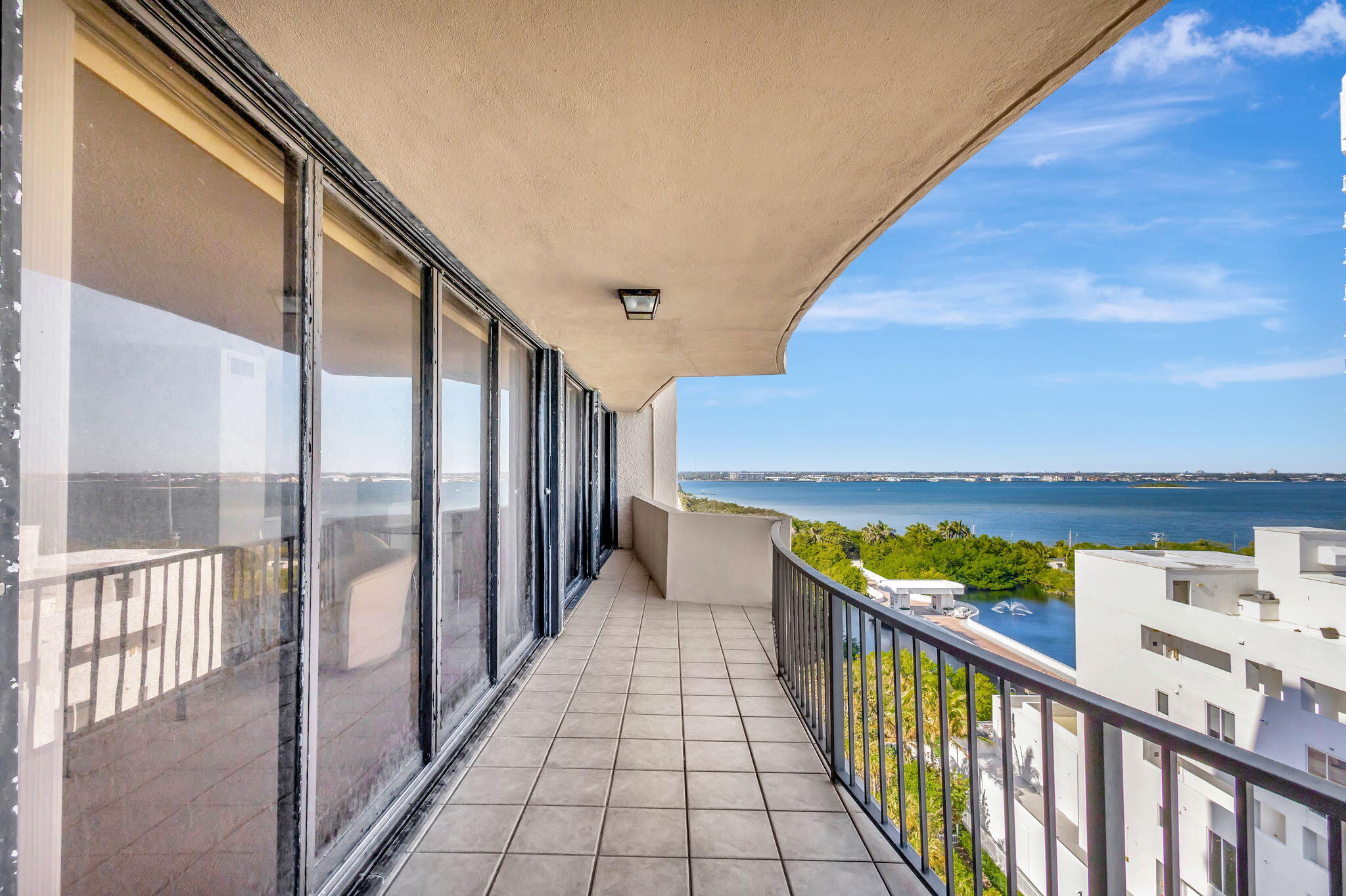 4200 N Ocean Drive 1-1106