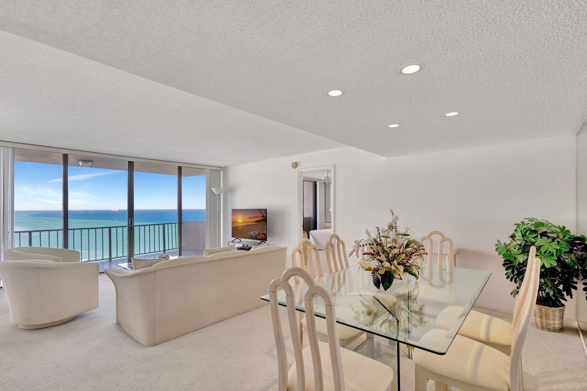 4200 N Ocean Drive 1-1106