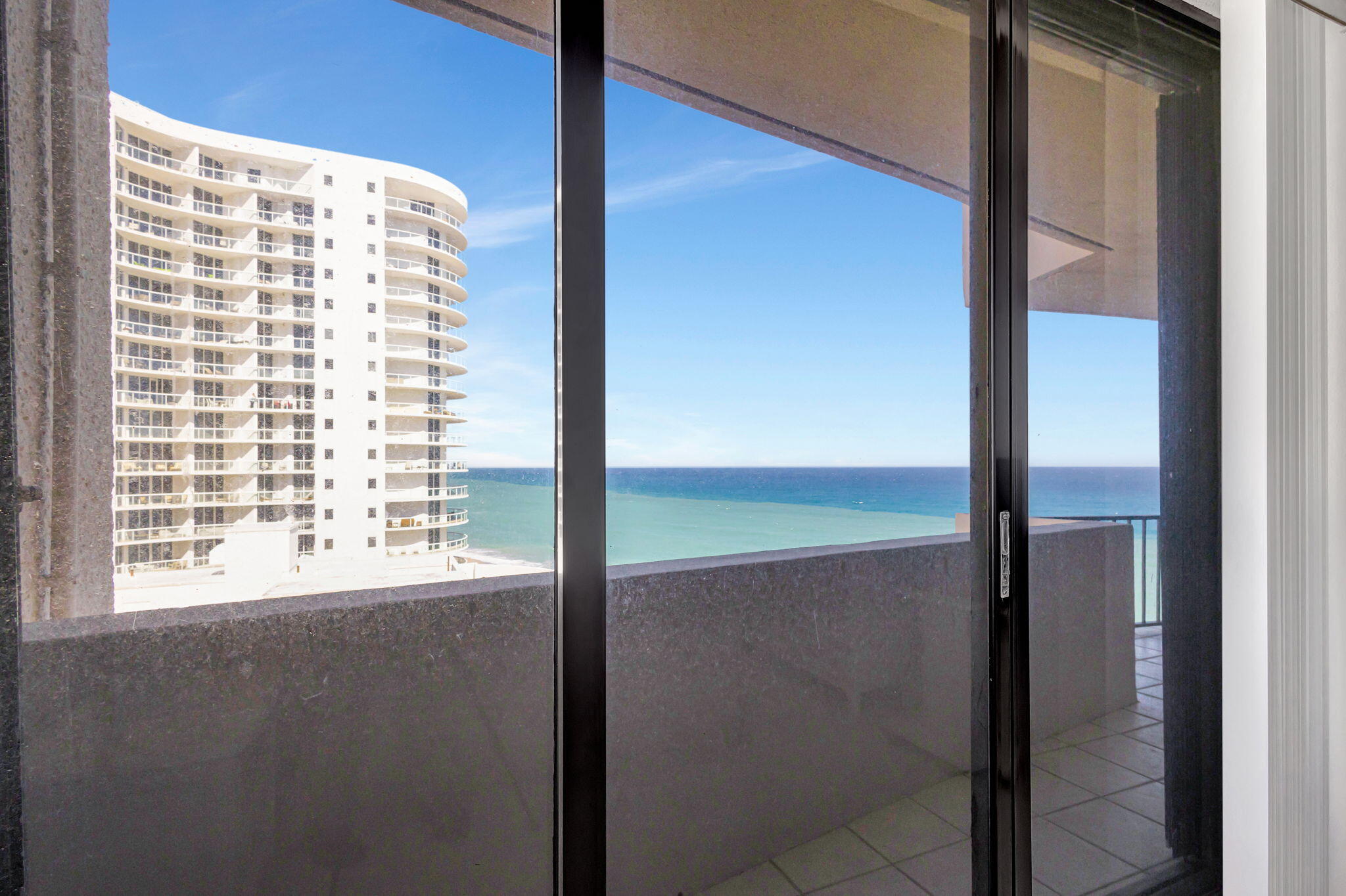 4200 N Ocean Drive 1-1106