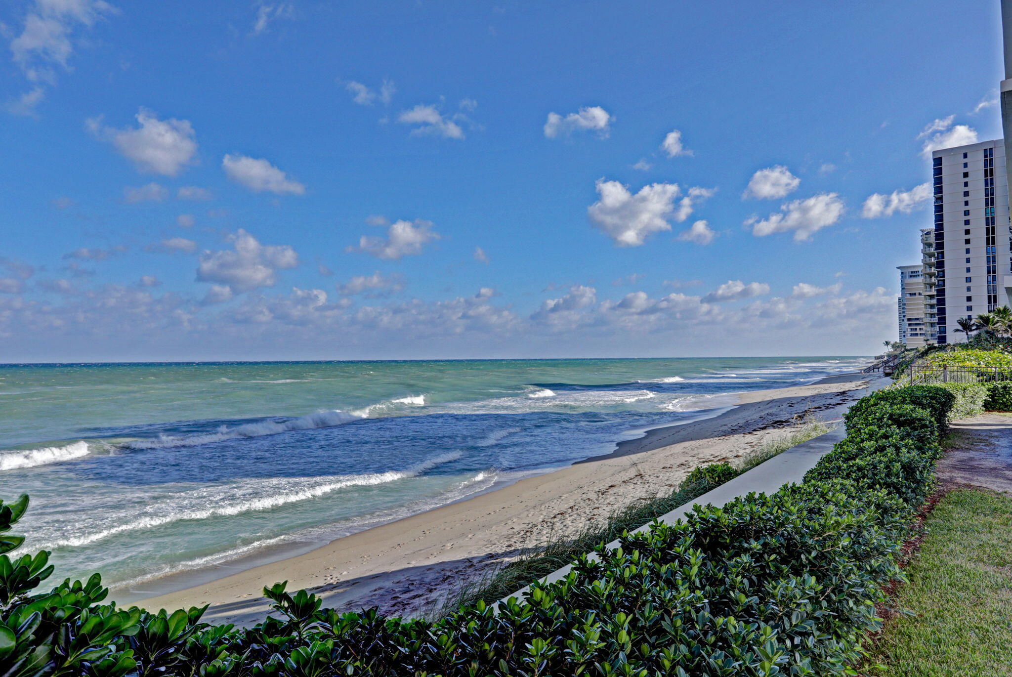 5420 N Ocean Drive Drive 304
