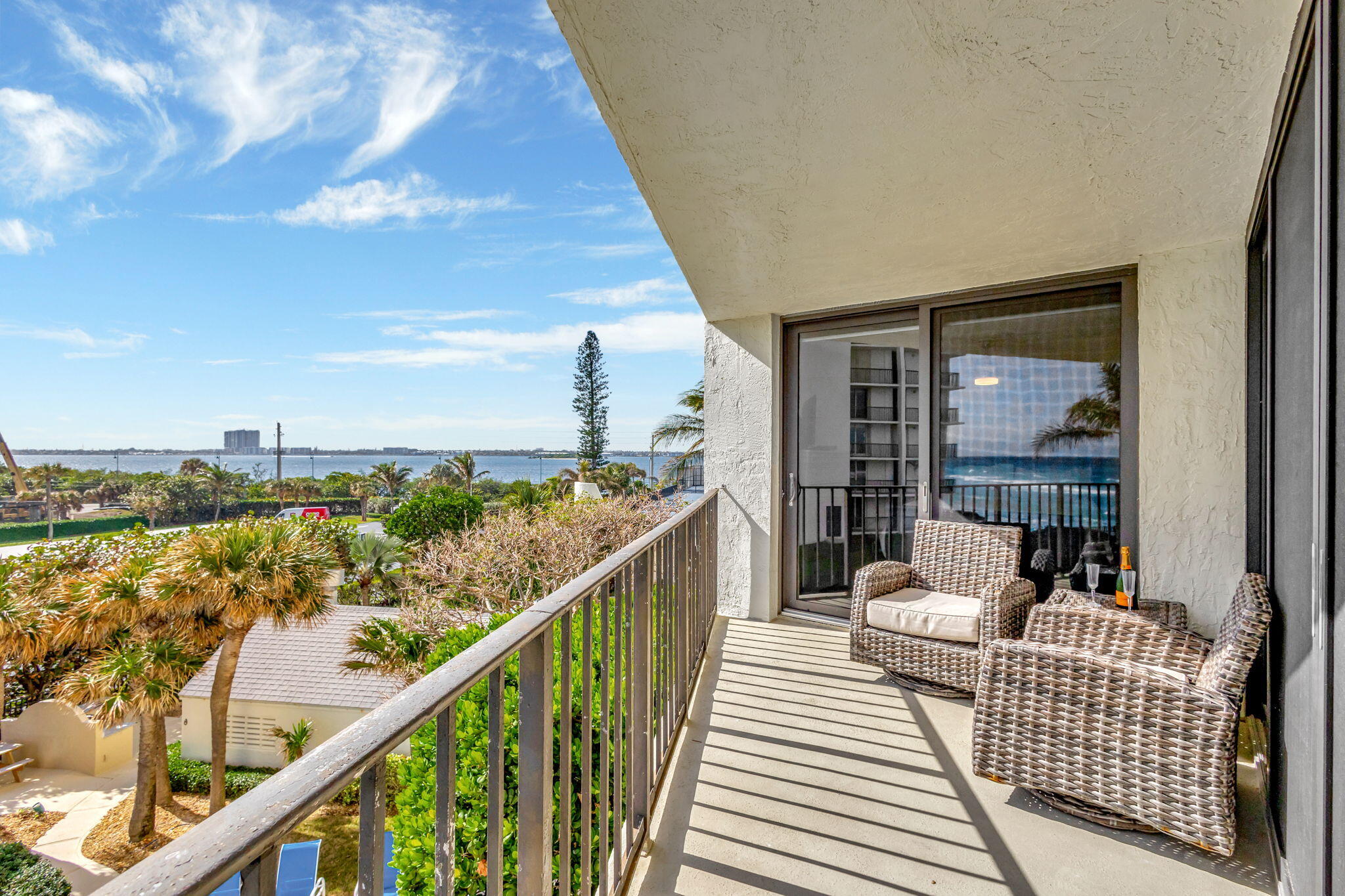 5420 N Ocean Drive Drive 304