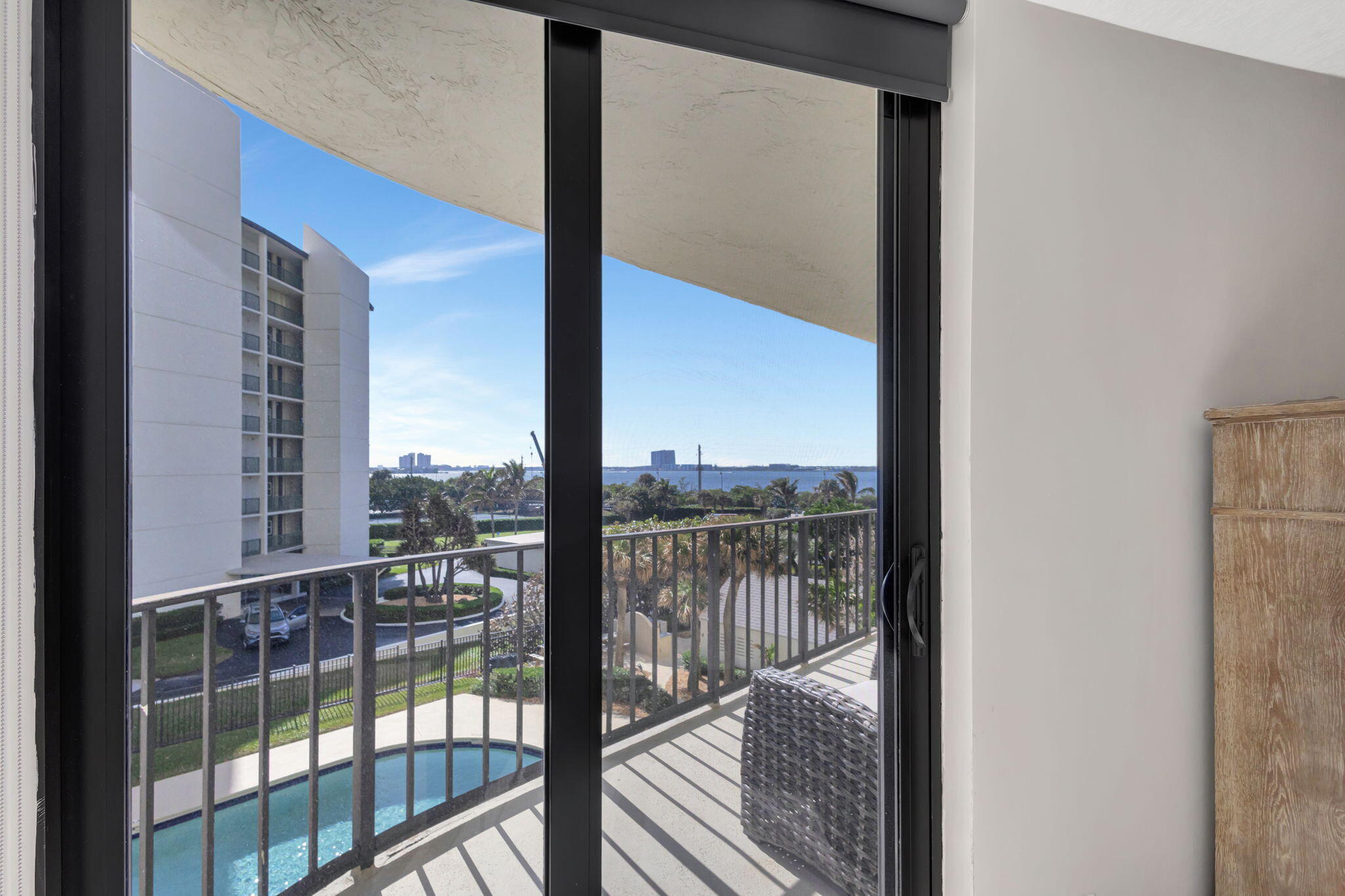 5420 N Ocean Drive Drive 304