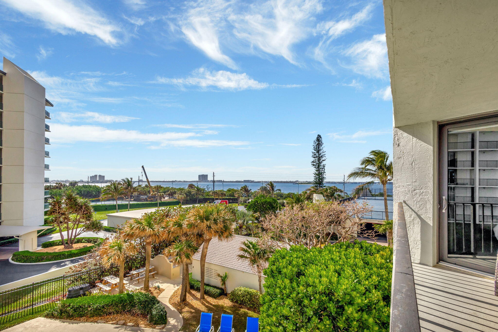 5420 N Ocean Drive Drive 304
