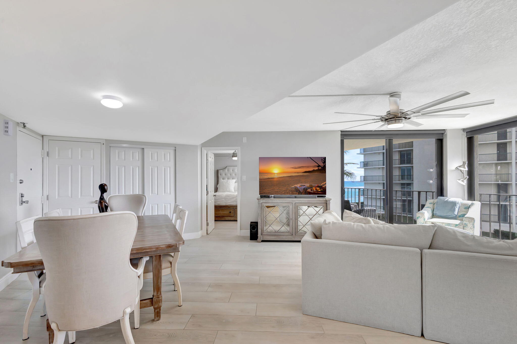 5420 N Ocean Drive Drive 304