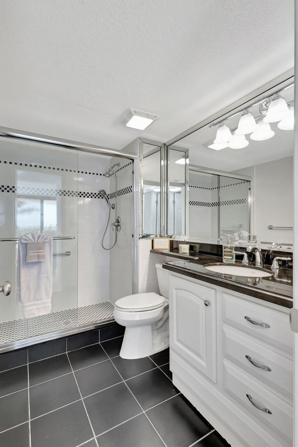 5420 N Ocean Drive Drive 304