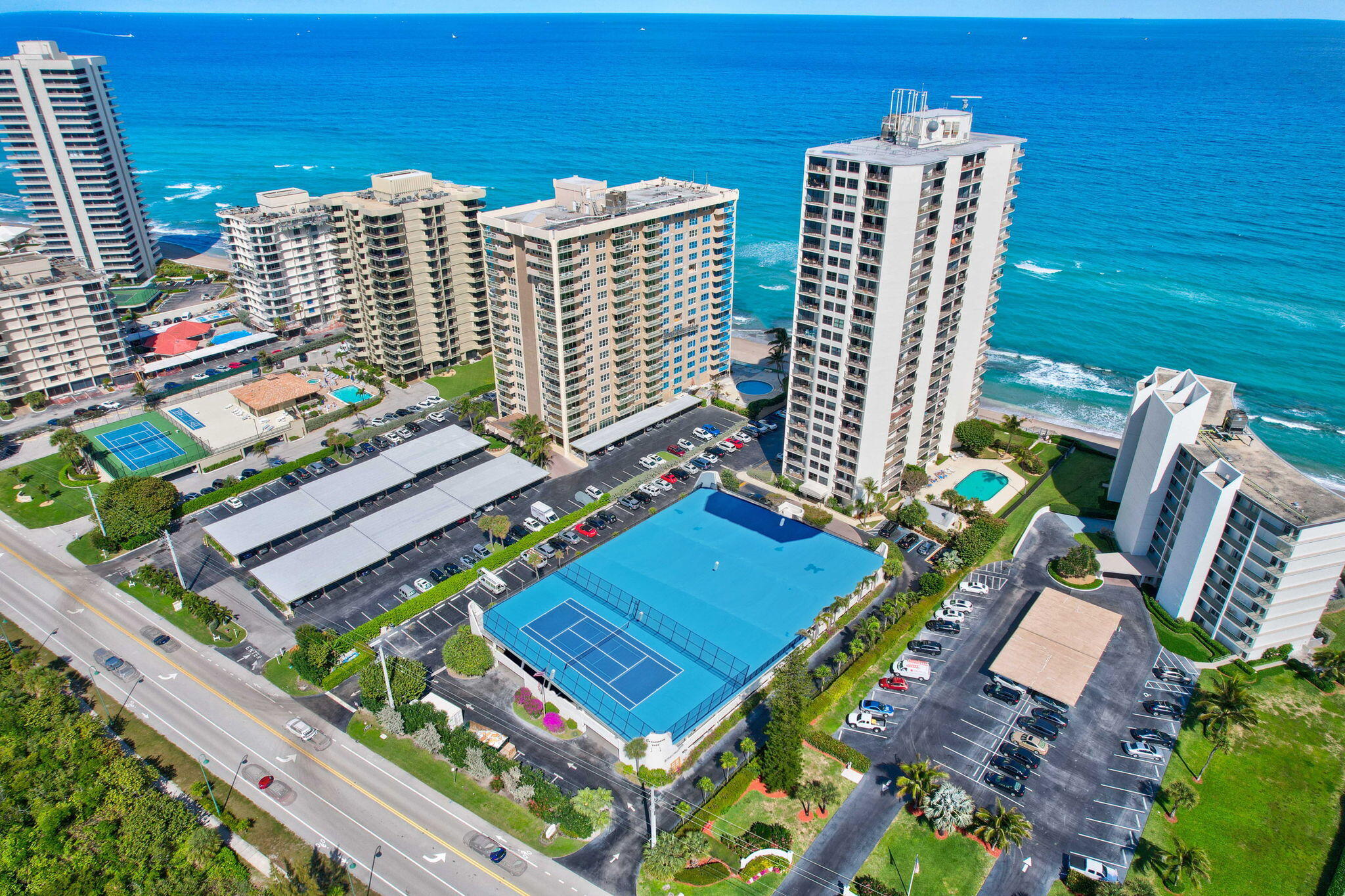 5420 N Ocean Drive Drive 304