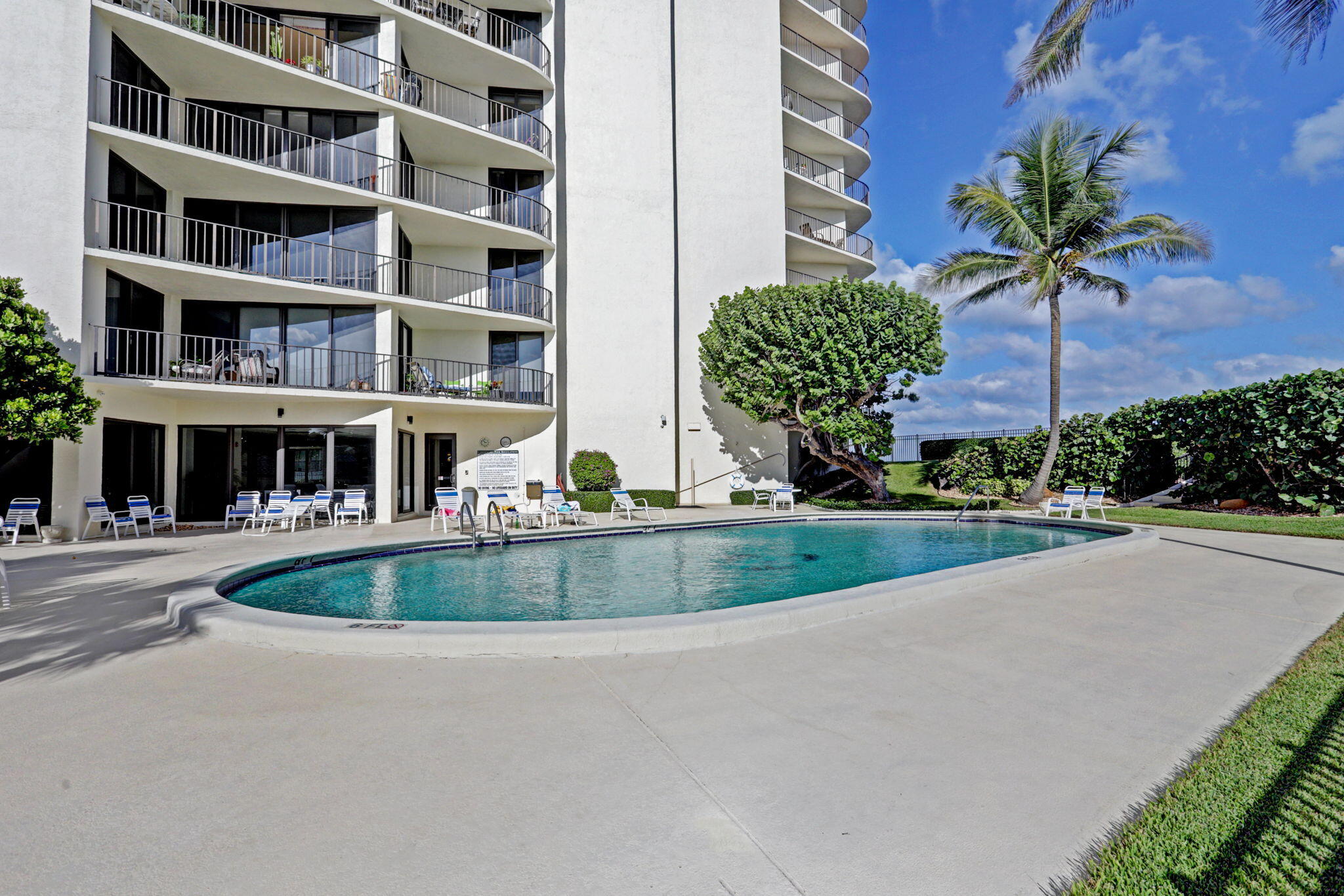 5420 N Ocean Drive Drive 304
