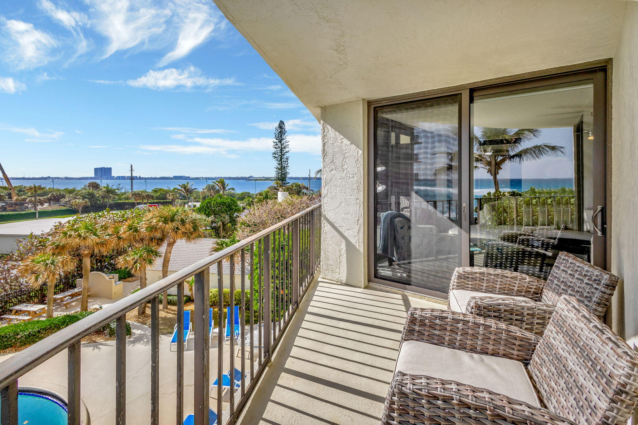 5420 N Ocean Drive Drive 304